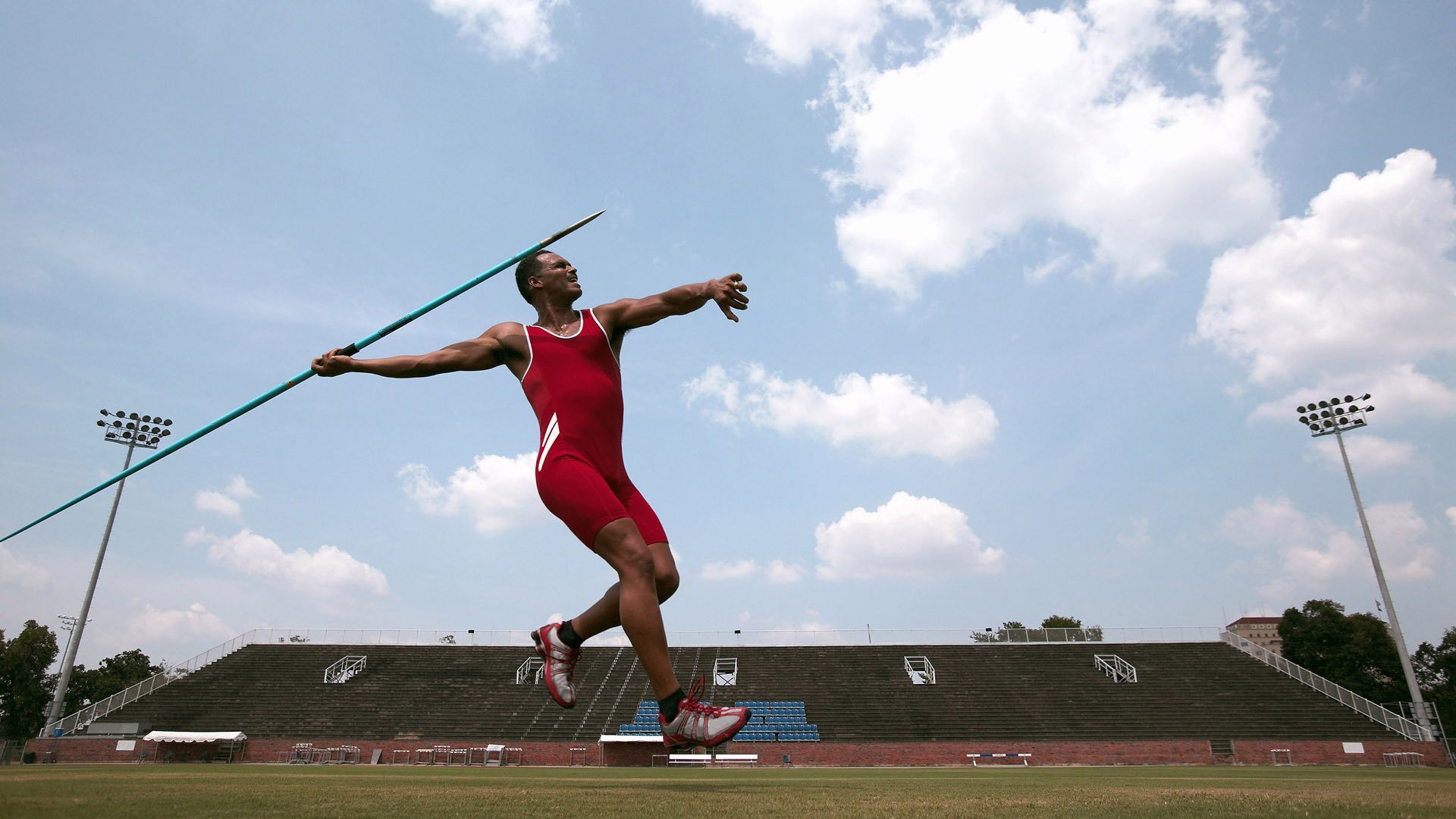 乐鱼体育下载入口-乔治17分班凯罗28+11 奇才94-125不敌魔术，乔治凯文